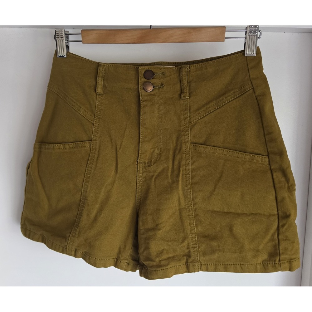 Universal Thread Women's Cargo Shorts Size 4 Olive Green Cotton Casual Chino